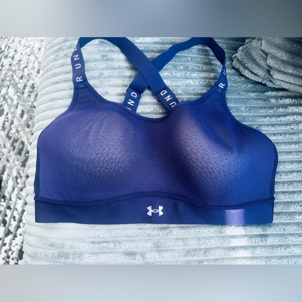 Under Armour Women's purple Sports Bra